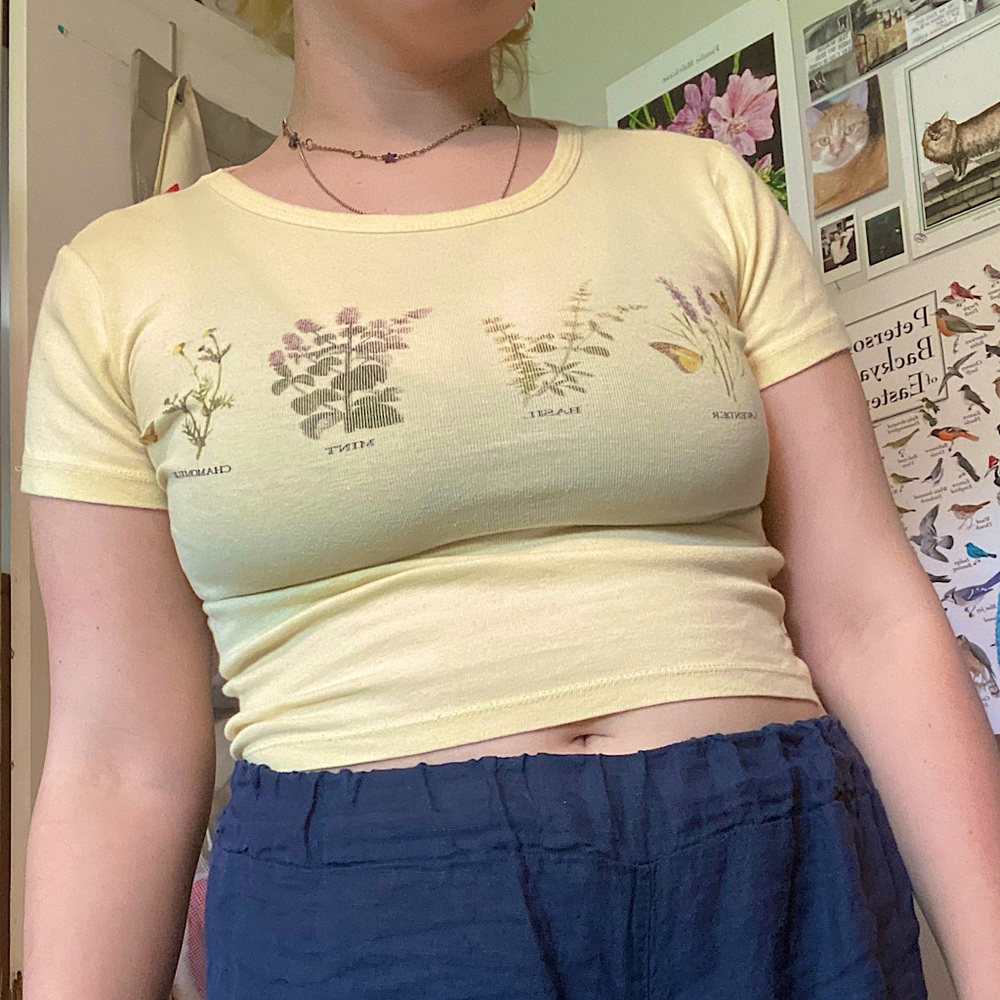 urban outfitters botanical baby tee